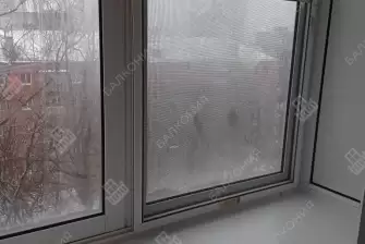 Отделка балкона с холодным остеклением Provedal и выносом остекления