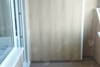 Отделка балкона с утеплением в многоквартирном доме