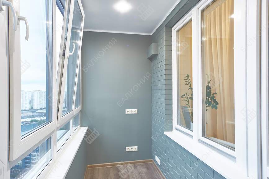 Отделка балкона гипсокартоном с покраской