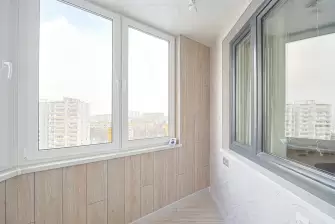 Отделка гибким мрамором балкона Лодочка