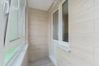 Отделка лоджии с окном для кондиционера