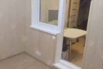 Теплое остекление балкона и отделка вагонкой