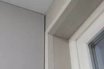  Отделка лоджии ламинатом с боковым окном