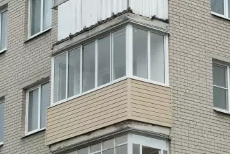 Обшивка балкона виниловым сайдингом — Москва, ул. Суздальская, д. 12, корп. 1