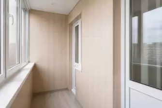 Отделка балкона МДФ-панелями со встроенным шкафом — Москва, ул. Перерва, д. 41, корп. 1
