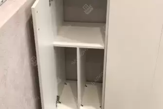 Отделка балкона гипсокартоном и ламинатом с установкой шкафа и тумбы