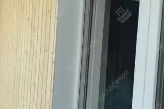 Отделка балкона профилем Рехау Grazio 70 под ключ с утеплением в многоквартирном доме