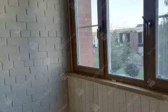 Отделка стен и потолка на балконе