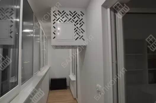Остекление балкона в серии дома 01-ПЗ с утеплением и отделкой