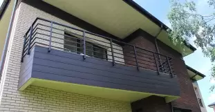Внешняя отделка парапета балкона