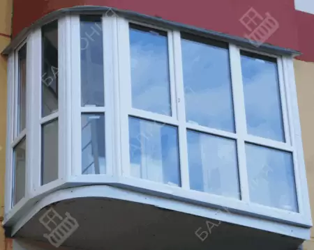 Эркерное остекление балкона ПВХ